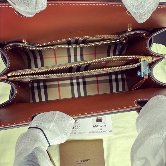 BURBERRY Logo Vintage Check Black Leather Small Title Crossbody Shoulder Handbag - Picture 5 of 16